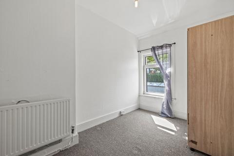 61 Wallace Road, Neath, SA11 1YH