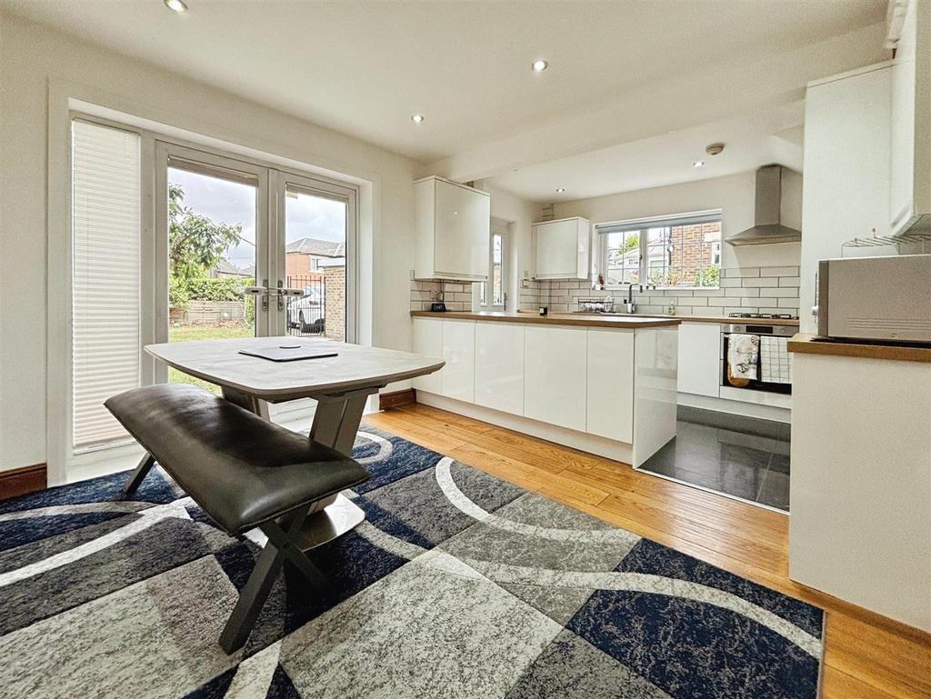 Dining Kitchen