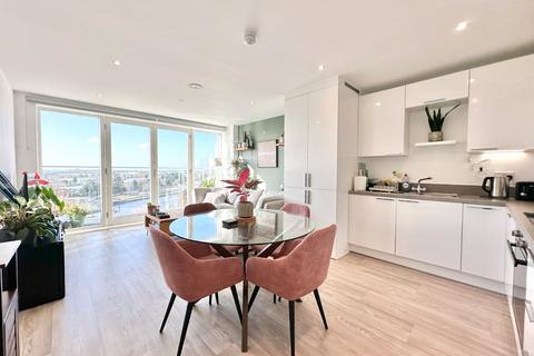 2 bed flat/apartment for rent in Ariel Apartments, Salford M50