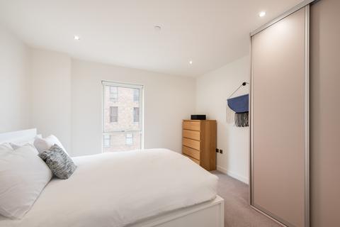 1 bedroom property for sale, Ovex Close, London E14