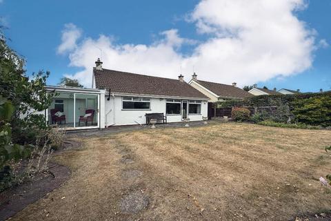 2 Eastfields, Pinner, HA5 2SR