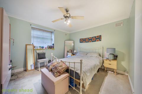 1 bedroom apartment for sale, Warwick House, 25 South Norwood Hill, London, SE25