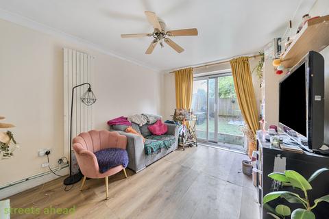 1 bedroom apartment for sale, Warwick House, 25 South Norwood Hill, London, SE25