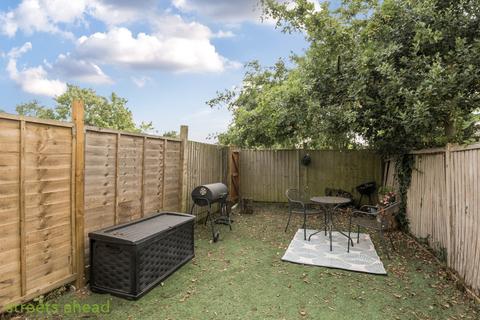 1 bedroom apartment for sale, Warwick House, 25 South Norwood Hill, London, SE25