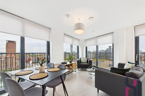 3 bedroom flat to rent, The Landmark, 30 Oldfield Road, Salford, M5