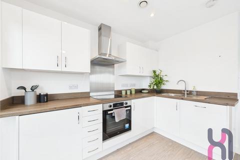 3 bedroom flat to rent, The Landmark, 30 Oldfield Road, Salford, M5