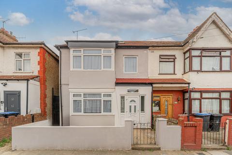 undefined, Clarendon Road, London