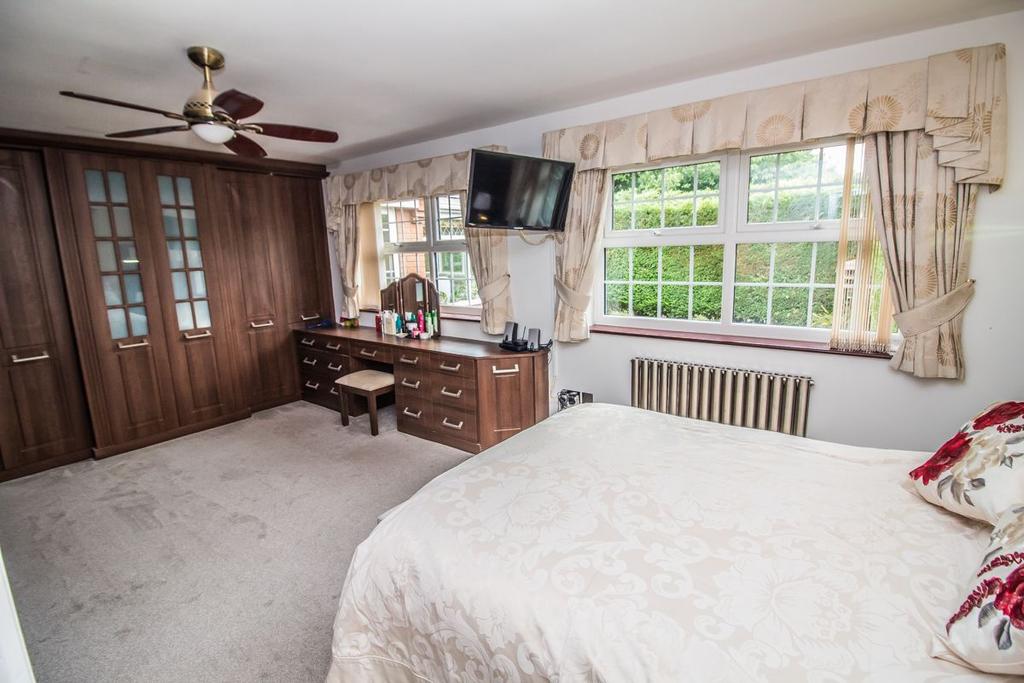 Bedroom One Pic 2