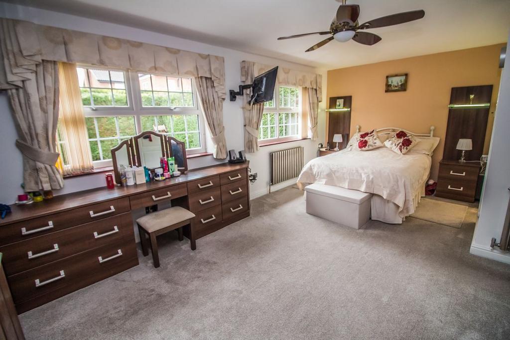Bedroom One Pic 3.