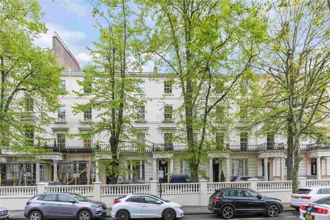 Connaught House, Clifton Gardens, Little Venice, London, W9
