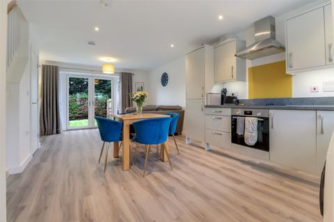 3 Honey Farm Close, South Molton, EX36 3FP