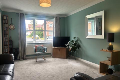 10 Bannach Drive, Chadderton, Oldham, OL9 0QN
