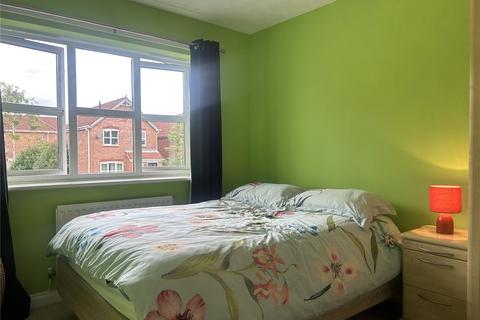 10 Bannach Drive, Chadderton, Oldham, OL9 0QN