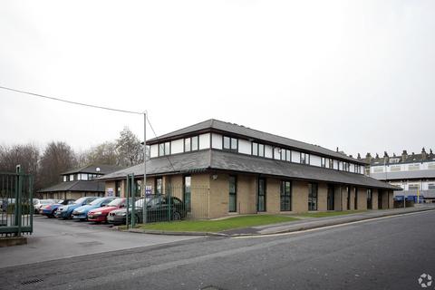 Office to rent, Parkview Ct Shipley BD18 3DZ