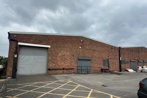 Distribution warehouse to rent, 659 Eccles New Rd Salford M50 1AY