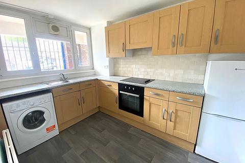 1 bedroom flat for sale, Lindisfarne Way, London E9