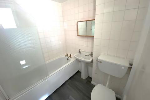 1 bedroom flat for sale, Lindisfarne Way, London E9