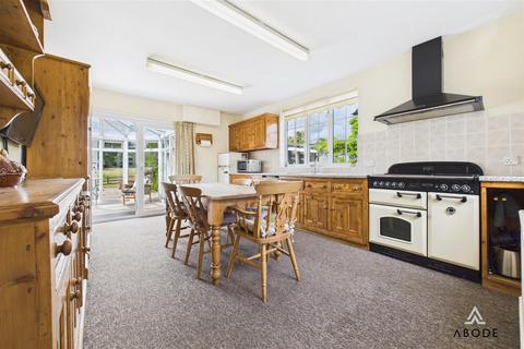 4 bedroom detached house for sale, Main Road, Ashbourne DE6