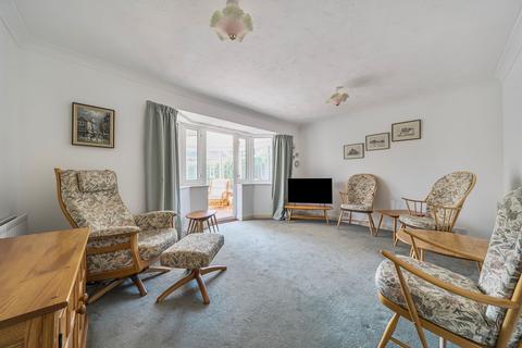 4 bedroom detached house for sale, Manston Grove, Kingston Upon Thames, KT2