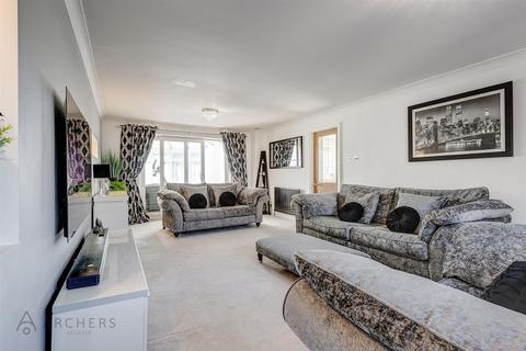 14 Gill Meadows, Stannington, Sheffield, S6 6FP