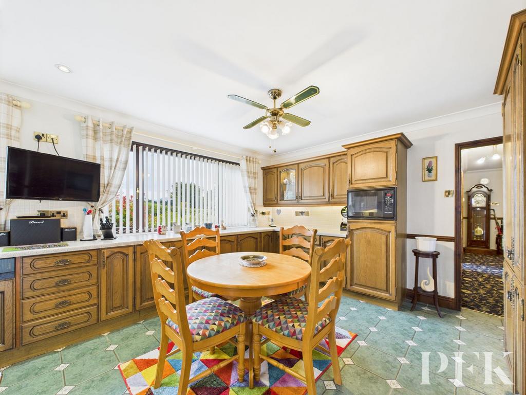 Kitchen/Dining
