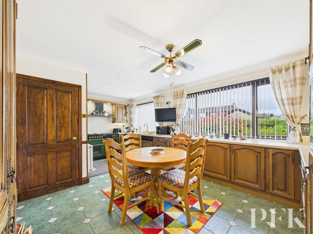 Kitchen/Dining