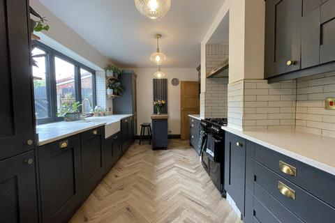 11 Arkwright Road, Birmingham, B32 1LR