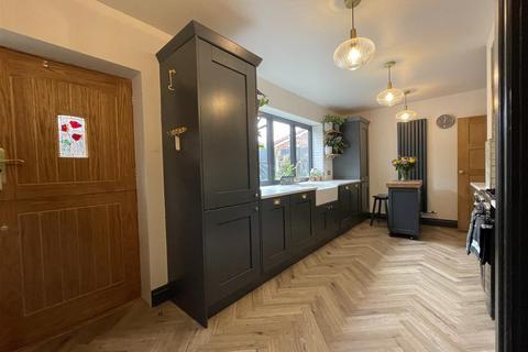 11 Arkwright Road, Birmingham, B32 1LR