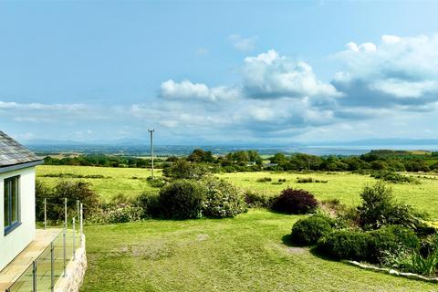 undefined, Lon Pin, Llanbedrog