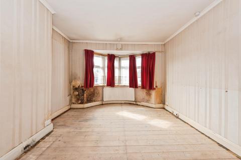 3 bedroom semi-detached house for sale, Kneller Gardens, Isleworth TW7