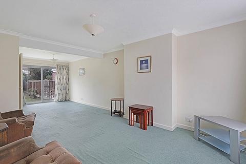 undefined, Longfields, Ongar, CM5