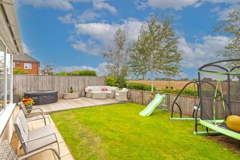 4 bedroom detached house for sale, Staley Drive, Chesterfield S44