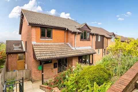 London Road, Horndean, PO8
