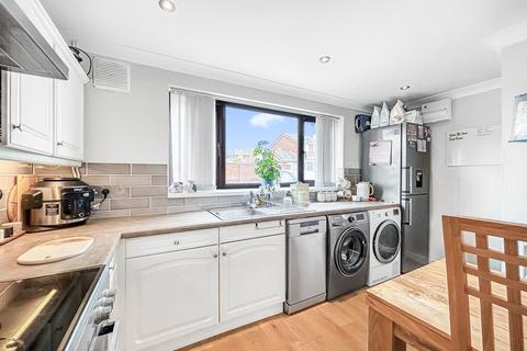40 Deanscroft Way, Stoke-on-trent, ST3 5XW