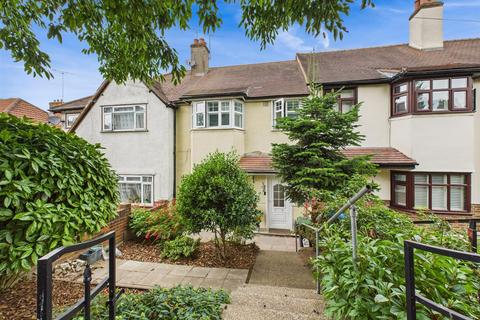 6 Westleigh Avenue, Coulsdon, CR5 3AA