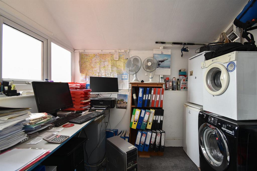 Store/office