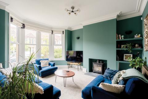 5 bedroom terraced house for sale