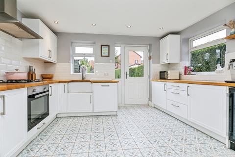 120 Brook Hill, Thorpe Hesley, Rotherham, S61 2PZ