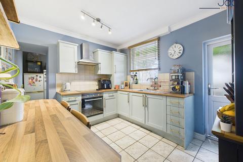 4 bedroom end of terrace house for sale, Cavendish Street, Lancaster | Generous living inside and out!
