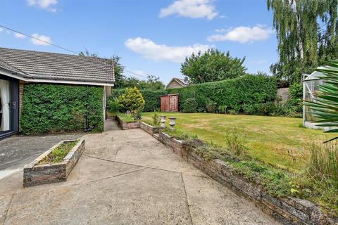 9 Derwent Drive, Wheldrake, York, YO19 6AL