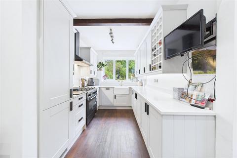 undefined, Popular location close to Hill Road, Clevedon