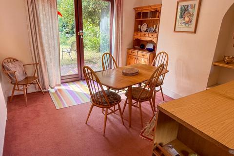 undefined, Cavalier Close, Newbury, RG14