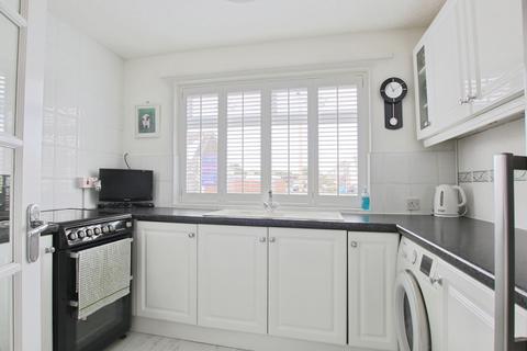 2 bedroom bungalow for sale, Manderville Close, Hedon, Hull,  HU12 8LT