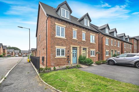 Watergate Close, Bolton BL5