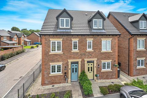 Watergate Close, Bolton BL5