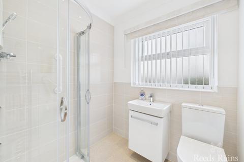 2 bedroom bungalow for sale, Birkdale Road, Durham TS18