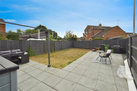 2 bedroom end of terrace house for sale, Stour Court, Braintree, Essex