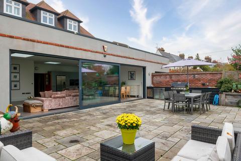 5 bedroom detached house for sale, Kelvedon Road, Colchester, CO6