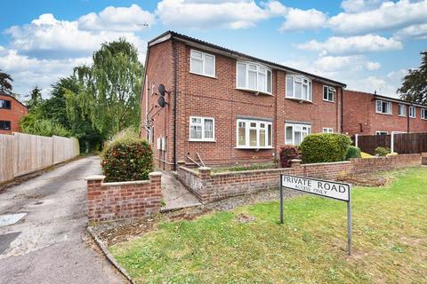 2 bedroom flat for sale, Highclere Drive, Carlton, Nottingham