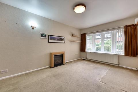 2 bedroom flat for sale, Highclere Drive, Carlton, Nottingham